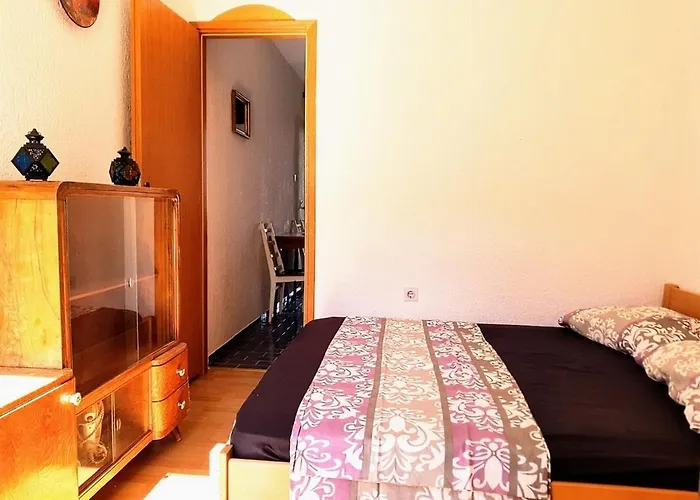 With Parking Space Pag - 21220 *